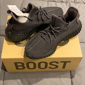 Yeezy Boost 350 V2